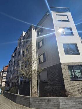Hausansicht - 2 Zimmer Etagenwohnung zur Miete in Erfurt