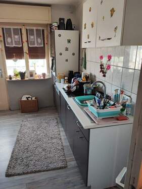 Bild 1 - Schön geschnittene Eigentumswohnung im 1.OG in einem 2 Familienhais in NeunkirchenSaar zu verkaufen