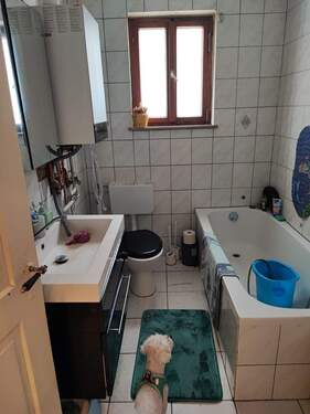 Bild 2 - 4 Zimmer Etagenwohnung zum Kaufen in Neunkirchen