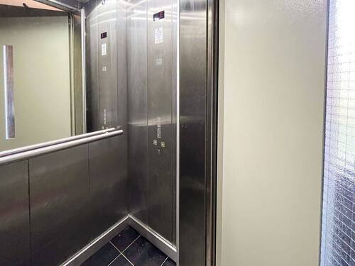 Lift - 