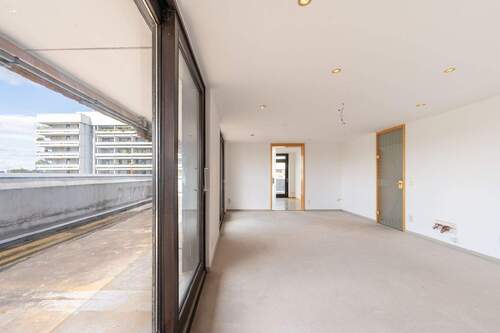 Wohnbereich - 4 Zimmer Terrassenwohnung zum Kaufen in München
