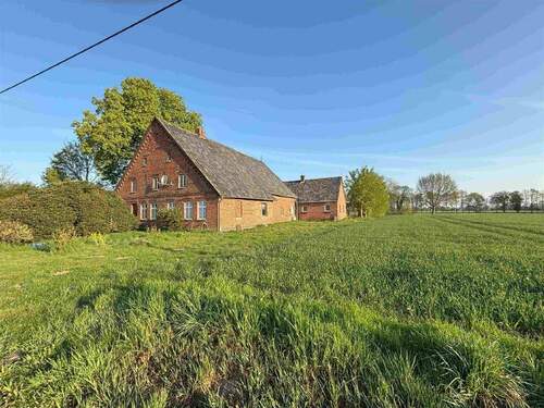 Bild1 - Wohnhaus mit kl. Nebengebäude - 185.000,00&nbsp;EUR Kaufpreis,