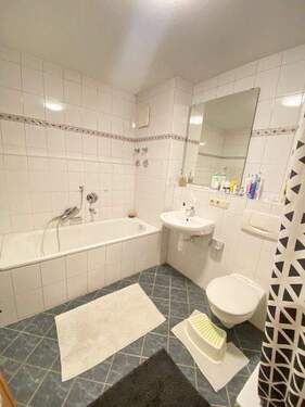 Badezimmer .jpg - 
