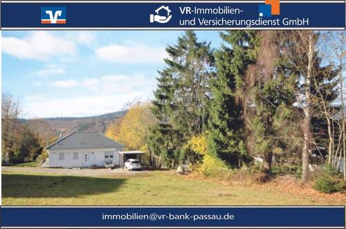 Blick auf das Grundstück - Herrliches Baugrundstück mit wunderschönem Blick in begehrter Sonnenlage Nähe 94151 Mauth