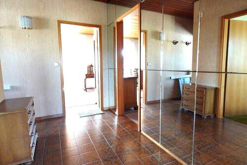 Diele - Einfamilienhaus mit 136,00 m&sup2; in Illingen zum Kaufen