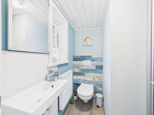 Gäste WC mit Dusche - 