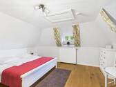 Schlafzimmer DG - 