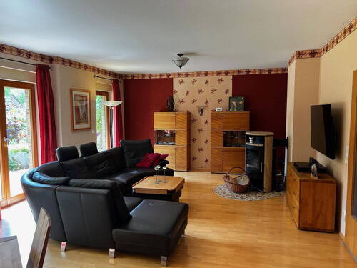 Wohnzimmer - 7 Zimmer Einfamilienhaus in Lutzhorn