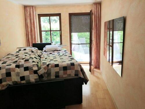 Schlafen mit Zugang zur Terrasse - 