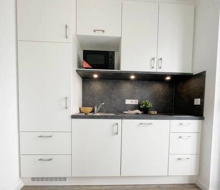 EBK.jpg - 1 Zimmer Etagenwohnung in Augsburg