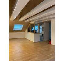 3-Zimmer-Dachgeschosswohnung zu verkaufen - Stuttgart Ost