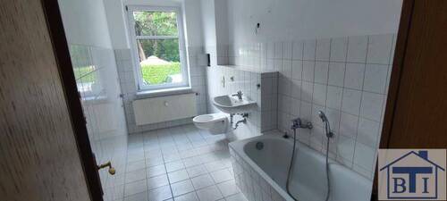 Bad - Etagenwohnung mit 61,20 m² in Zittau zur Miete