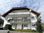 Hausansicht - Gemütlich und ruhig gelegen - 2 Zimmer-Dachgeschosswohnung in Eichenstruth