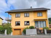 Hausansicht - Geräumige 3-Zimmerwohnung mit Balkon und Garage in ruhiger Lage von Westerburg