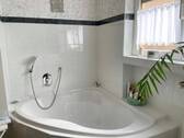 Badezimmer Ansicht 2 - 