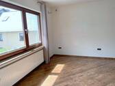 Wohnzimmer Ansicht 1 - 3 Zimmer Etagenwohnung zur Miete in Hachenburg