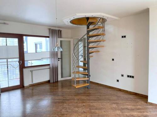 Wohnzimmer Ansicht 3 - Etagenwohnung mit 145,00 m² in Hachenburg zur Miete
