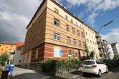 Hausansicht - Hier wird renoviert!!!! 3 Zimmer-DG-Wohnung am Ringpark