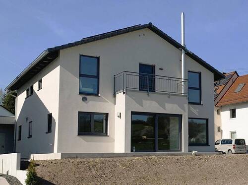 Titelbild Ausschnitt Süd - Neugebautes Einfamilienhaus in Ortsrandlage