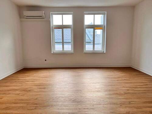 Wohnzimmer - Etagenwohnung mit 107,90 m² in Plauen zur Miete