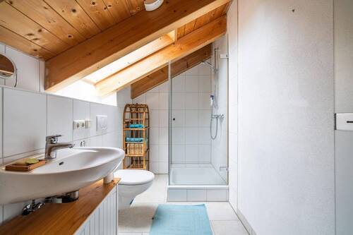 Duschbad mit Fenster - 