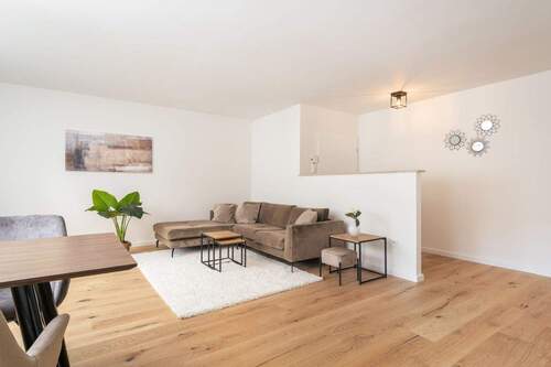 Sitzecke - Etagenwohnung mit 87,00 m&sup2; in München zum Kaufen