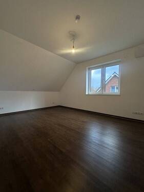 Schlafzimmer 1 - 4 Zimmer Doppelhaushälfte zum Kaufen in Papenburg