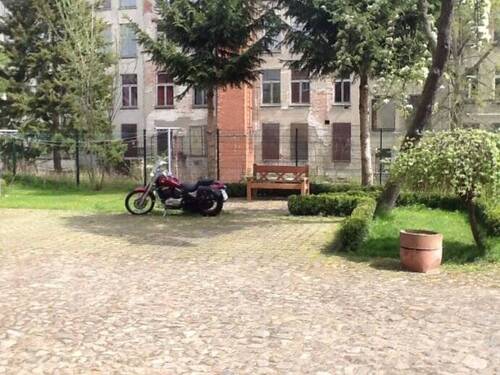 Die Stellplätze / Der Hof - 