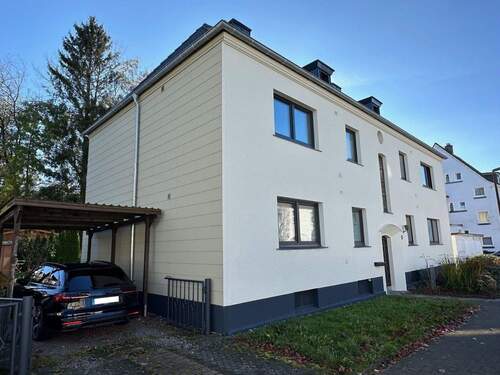 Straßenansicht - 2 Zimmer Etagenwohnung zur Miete in Halver