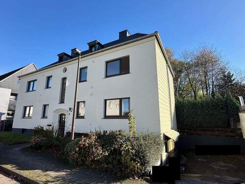 Straßenansicht - 2 Zimmer Etagenwohnung in Halver