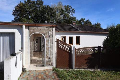 Zugang zum Grundstück - 