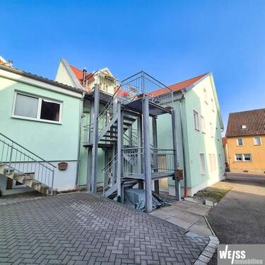Treppenaufgang zur Wohnung - 