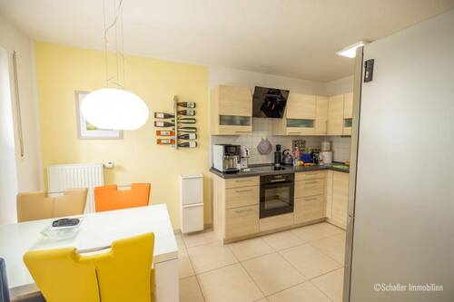 Küche mit Essbereich - 3 Zimmer Etagenwohnung zum Kaufen in Nürnberg