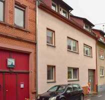Handschuhsheim: MFH mit 3 WE - eine Wohnung mit Balkon frei, 3 Garagen, Dachspitze ausgebaut - Heidelberg