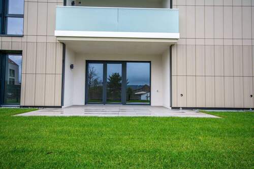 großzügige Terrasse - 