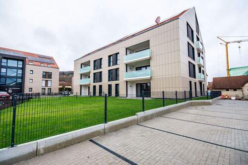 zusätzliche Aussenstellplätze vorhanden - 