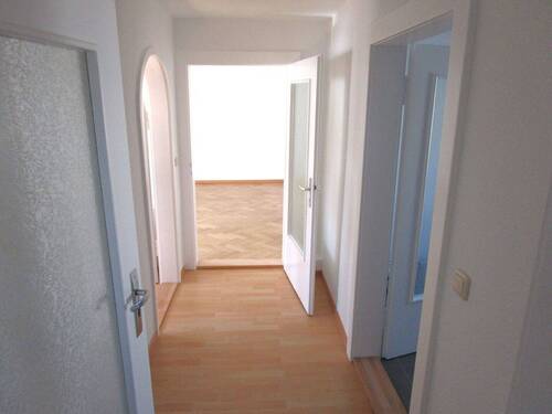 Flur - 3 Zimmer Etagenwohnung in Fürth - Stadeln