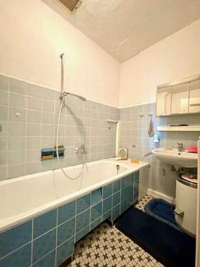 zweites Badezimmer - 