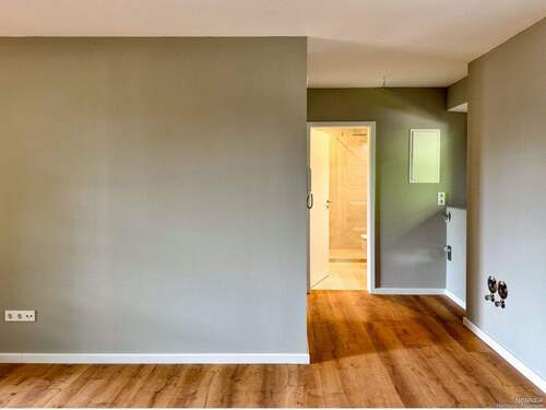 Flurbereich und Badzugang - 