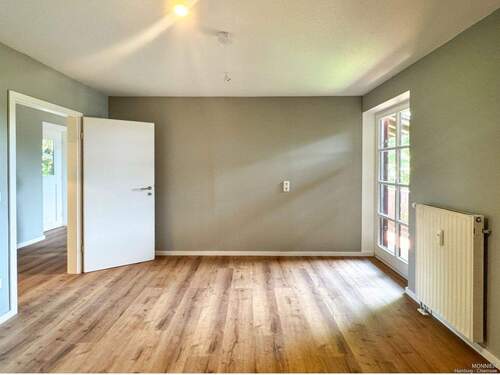 Zimmer mit Balkonzugang - 