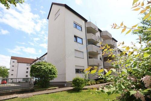 SEITLICHE HAUSANSICHT - ... die eigenen 4 Wände! - 367.500,00&nbsp;EUR Kaufpreis, ca.&nbsp; 88,90&nbsp;m&sup2;&nbsp;Wohnfl&auml;che
