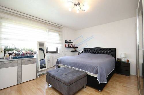 SCHLAFZIMMER - Etagenwohnung mit 88,90 m&sup2; in Darmstadt zum Kaufen
