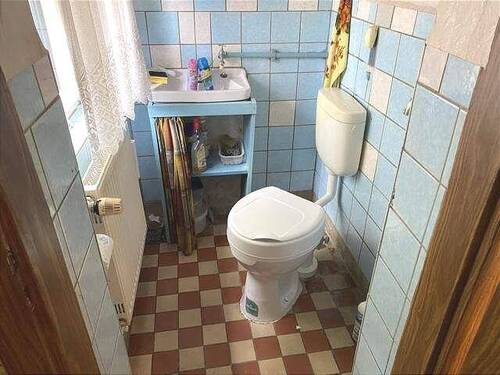 WC - 