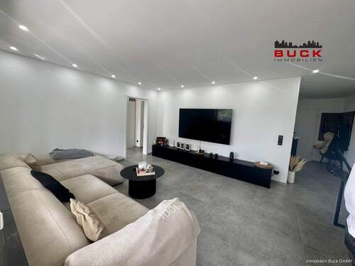 Wohnzimmer - 3 Zimmer Etagenwohnung zum Kaufen in Geislingen an der Steige