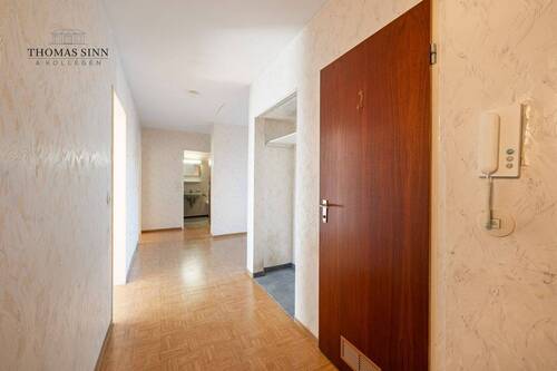 Eingangsdiele - 3 Zimmer Etagenwohnung in Möglingen