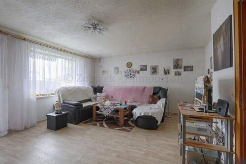 04_Wohnzimmer_EG - Einfamilienhaus in Osterhofen zum Kaufen