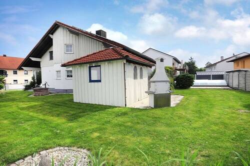 Aussenaufnahme - Einfamilienhaus mit 140,00 m&sup2; in Landshut zum Kaufen