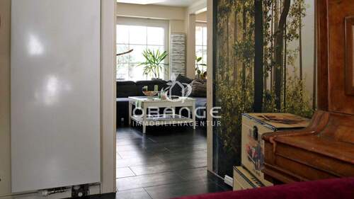 Zugang ins Wohnzimmer - 1 Zimmer Mehrfamilienhaus, Wohnhaus in Tensfeld