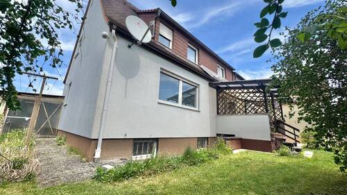 Rückseite - Doppelhaushälfte mit 100,00 m&sup2; in Feucht zum Kaufen