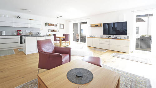 Wohnen-Kochen-Essen - 4 Zimmer Etagenwohnung zum Kaufen in Altdorf